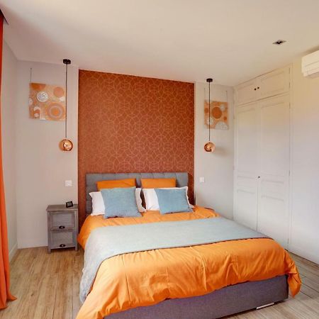 L'Amandine ,45 M2 Terrasse Et Garage Centre Ville Saint-Raphaël Dış mekan fotoğraf